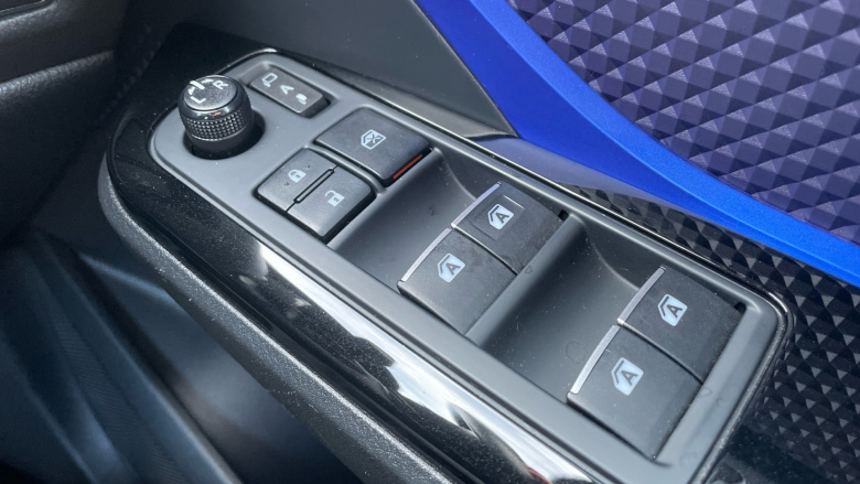 Toyota C-HR 1.8 Hybrid Dynamic 5dr CVT [Leather] Hybrid Hatchback